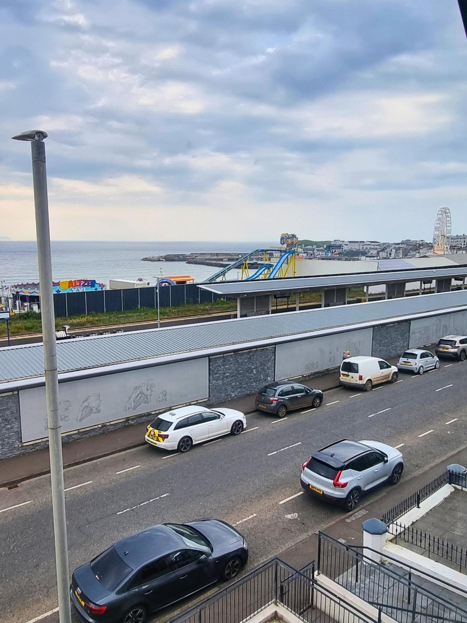 Appartamento 6 Golf Terrace - Portrush By The Sea Esterno foto